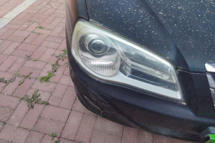 Used Hyundai Elantra 2011 1.6L Manual Comfort Version Right Front Headlight