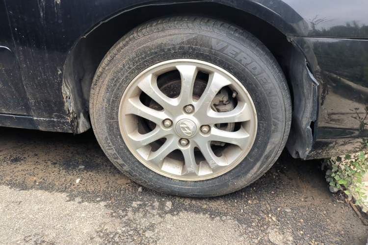 Used Hyundai Elantra 2011 1.6L Manual Comfort Version Right Front Wheel Hub