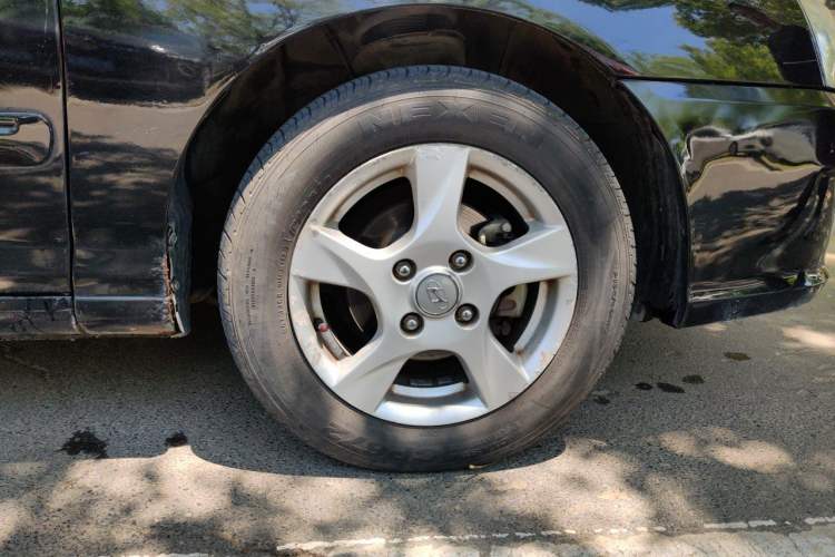 Used Hyundai Elantra 2011 1.6L Manual Comfort Version Right Front Wheel Hub