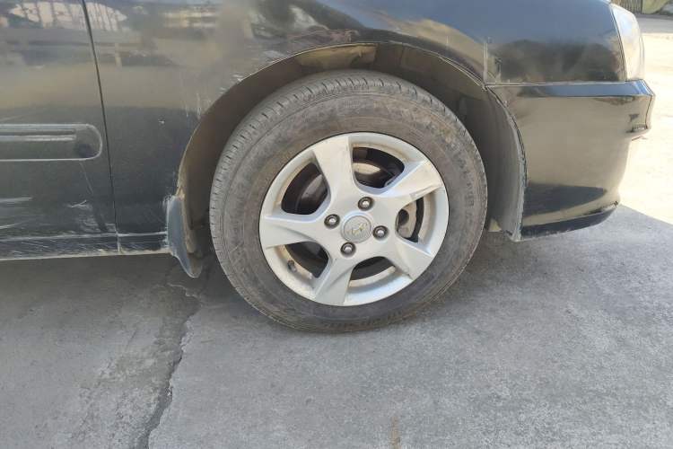 Used Hyundai Elantra 2011 1.6L Manual Comfort Version Right Front Wheel Hub