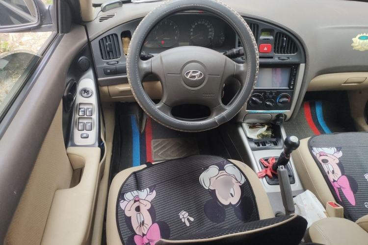 Used Hyundai Elantra 2011 1.6L Manual Comfort Version Steering Wheel