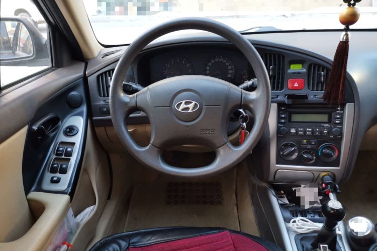 Used Hyundai Elantra 2011 1.6L Manual Comfort Version Steering Wheel