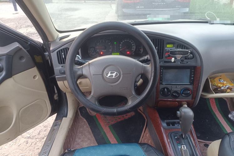 Used Hyundai Elantra 2011 1.6L Automatic Comfort Edition Steering Wheel