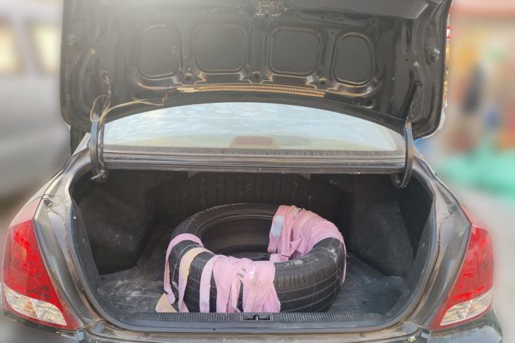 Used Hyundai Elantra 2011 1.6L Manual Comfort Version Trunk