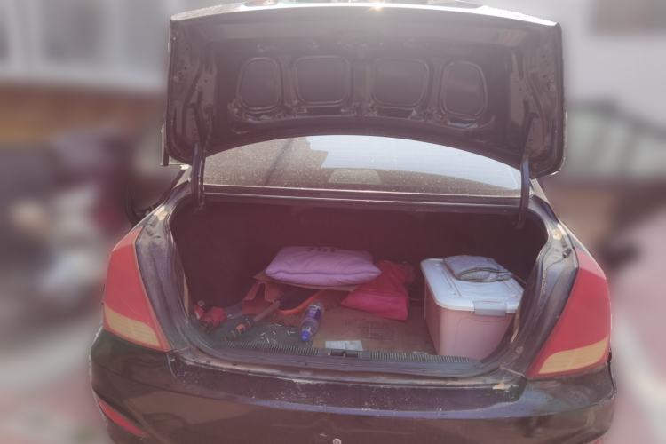 Used Hyundai Elantra 2011 1.6L Manual Comfort Version Trunk