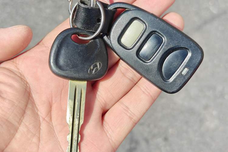 Used Hyundai Elantra 2011 1.6L Manual Comfort Version Vehicle Key