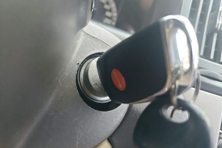 Used Hyundai Elantra 2011 1.6L Manual Comfort Version Vehicle Key
