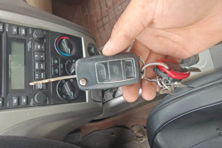 Used Hyundai Elantra 2011 1.6L Manual Comfort Version Vehicle Key