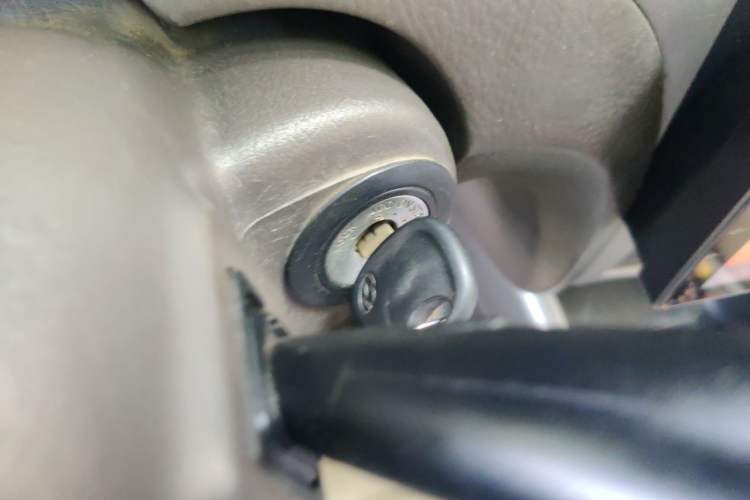 Used Hyundai Elantra 2011 1.6L Manual Comfort Version Vehicle Key