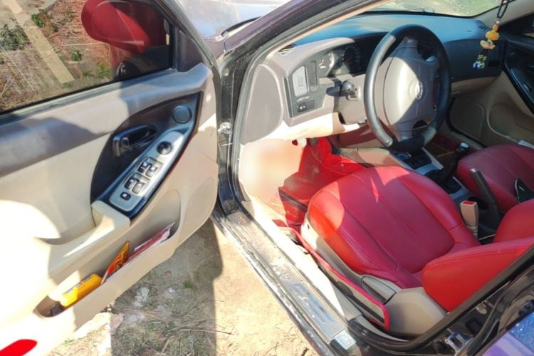 Used Hyundai Elantra 2011 1.6L Manual Comfort Version Driver Seat