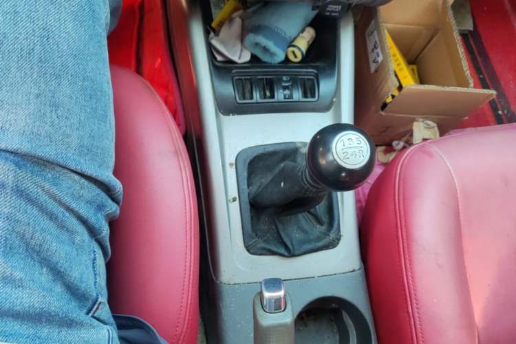 Used Hyundai Elantra 2011 1.6L Manual Comfort Version Gear Lever
