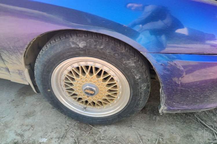 Used Hyundai Elantra 2011 1.6L Manual Comfort Version Right Front Wheel Hub