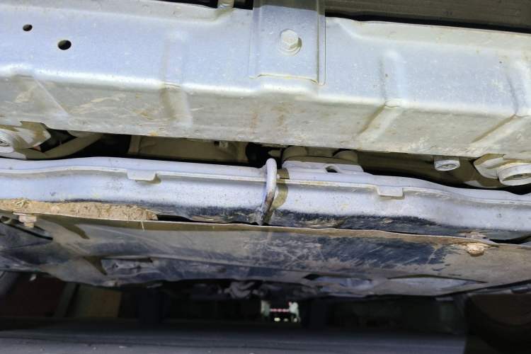 Used Hyundai Elantra 2011 1.6L Manual Comfort Version Chassis Front