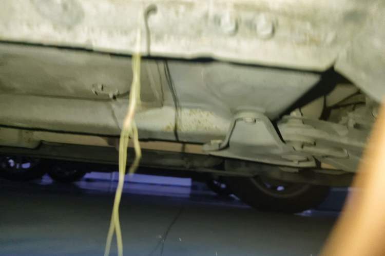 Used Hyundai Elantra 2011 1.6L Manual Comfort Version Chassis Front Right