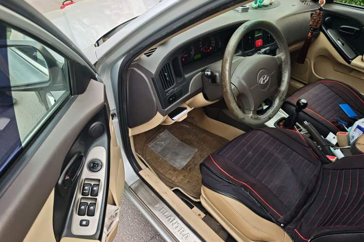 Used Hyundai Elantra 2011 1.6L Manual Comfort Version Driver Seat