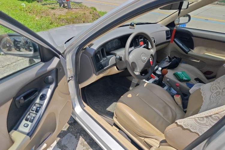 Used Hyundai Elantra 2011 1.6L Manual Comfort Version Driver Seat