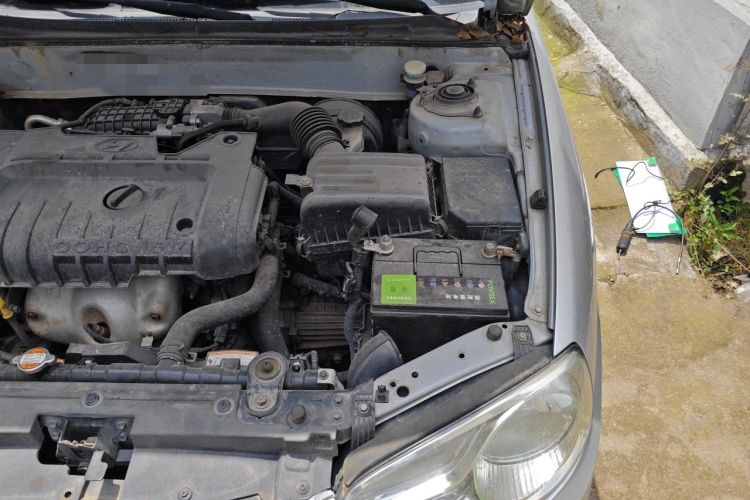 Used Hyundai Elantra 2011 1.6L Manual Comfort Version Engine Bay Left