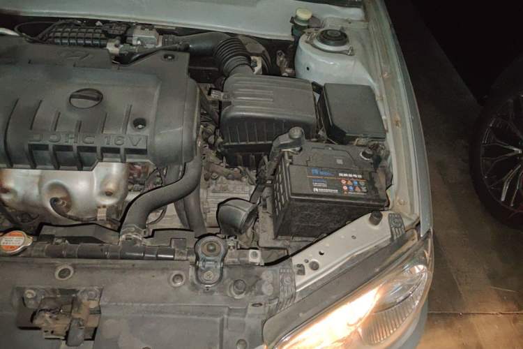 Used Hyundai Elantra 2011 1.6L Manual Comfort Version Engine Bay Left