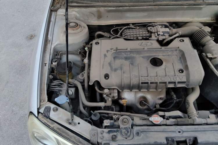 Used Hyundai Elantra 2011 1.6L Manual Comfort Version Engine Bay Right