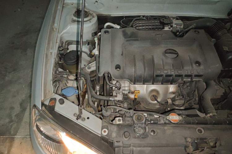 Used Hyundai Elantra 2011 1.6L Manual Comfort Version Engine Bay Right