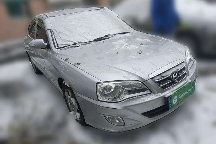 Used Hyundai Elantra 2011 1.6L Manual Comfort Version Front Right 45 Deg