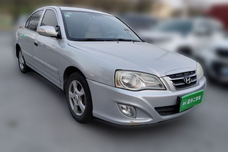 Used Hyundai Elantra 2011 1.6L Manual Comfort Version Front Right 45 Deg