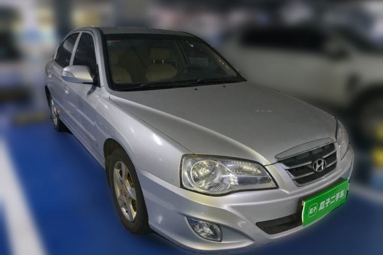 Used Hyundai Elantra 2011 1.6L Manual Comfort Version Front Right 45 Deg