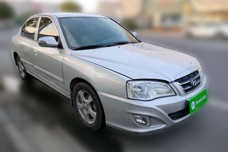 Used Hyundai Elantra 2011 1.6L Manual Comfort Version Front Right 45 Deg