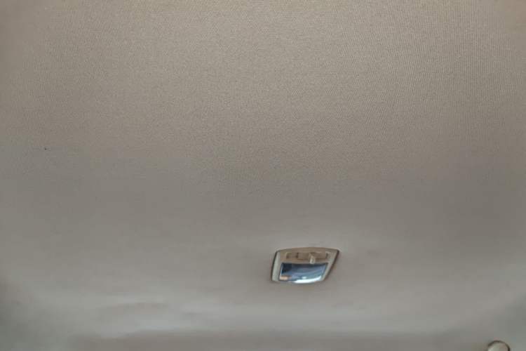 Used Hyundai Elantra 2011 1.6L Manual Comfort Version Headliner