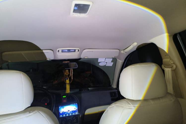 Used Hyundai Elantra 2011 1.6L Manual Comfort Version Headliner