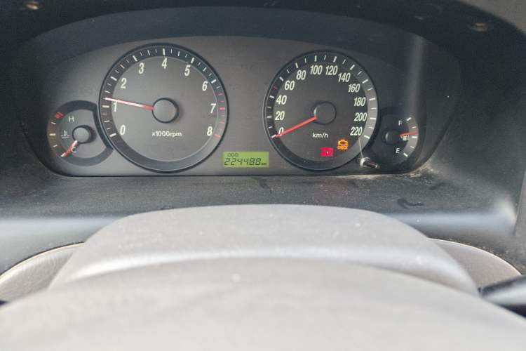 Used Hyundai Elantra 2011 1.6L Manual Comfort Version Odometer Close Up