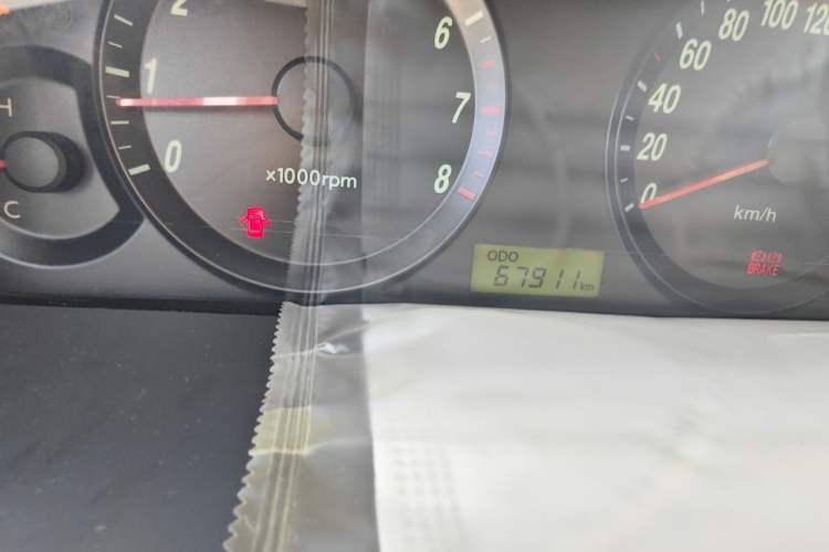 Used Hyundai Elantra 2011 1.6L Manual Comfort Version Odometer Close Up