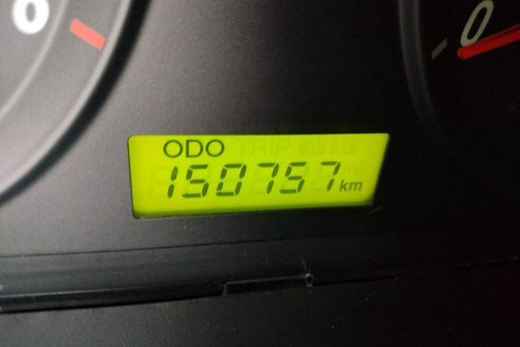Used Hyundai Elantra 2011 1.6L Manual Comfort Version Odometer Close Up