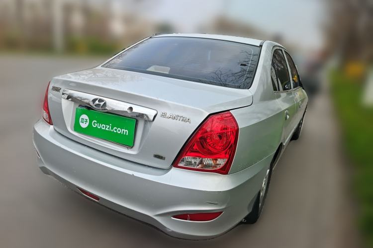 Used Hyundai Elantra 2011 1.6L Manual Comfort Version Rear Right 45 Deg