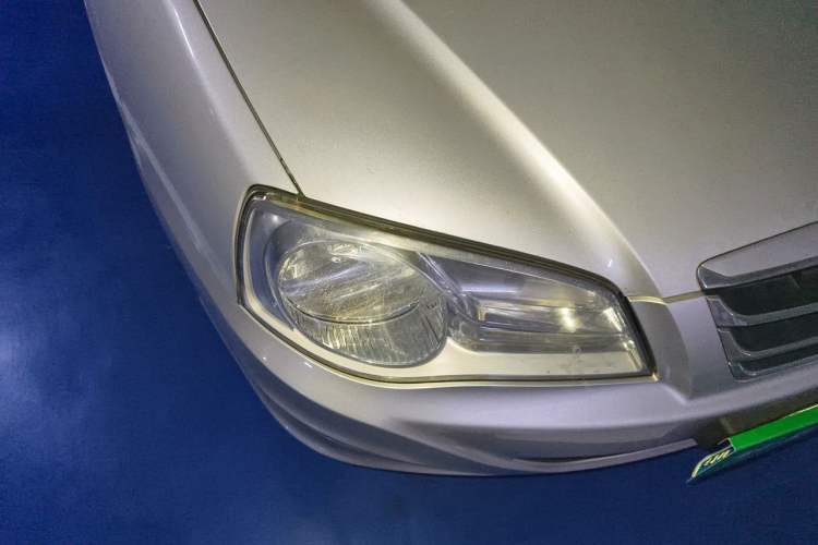 Used Hyundai Elantra 2011 1.6L Manual Comfort Version Right Front Headlight