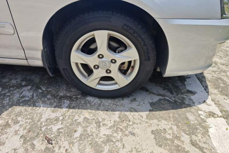 Used Hyundai Elantra 2011 1.6L Manual Comfort Version Right Front Wheel Hub
