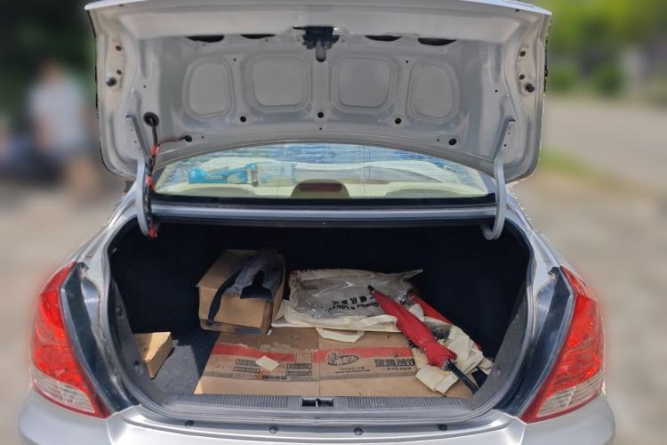 Used Hyundai Elantra 2011 1.6L Manual Comfort Version Trunk