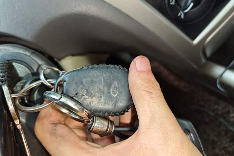 Used Hyundai Elantra 2011 1.6L Manual Comfort Version Vehicle Key