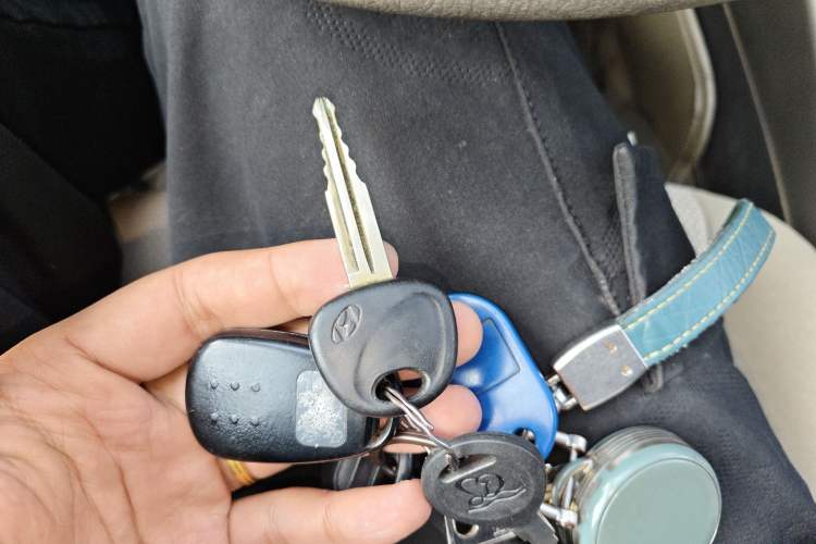 Used Hyundai Elantra 2011 1.6L Manual Comfort Version Vehicle Key