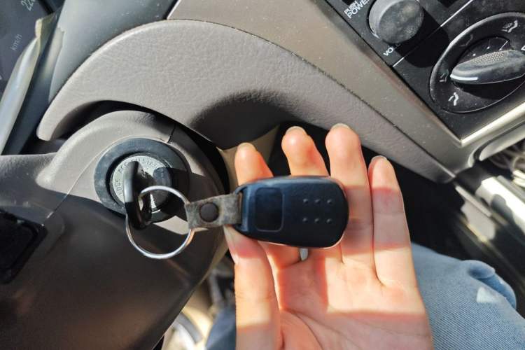 Used Hyundai Elantra 2011 1.6L Manual Comfort Version Vehicle Key