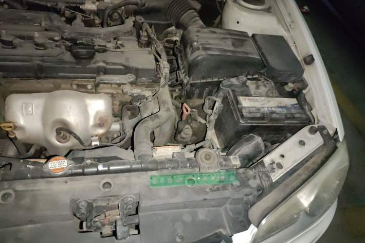Used Hyundai Elantra 2011 1.6L Automatic Comfort Edition Engine Bay Left