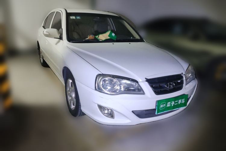 Used Hyundai Elantra 2011 1.6L Automatic Comfort Edition Front Right 45 Deg