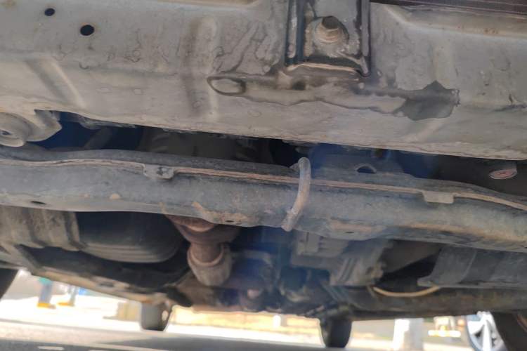 Used Hyundai Elantra 2012 1.6L Manual CNG Dual-Fuel Version Chassis Front