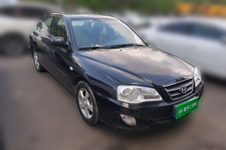 Used Hyundai Elantra 2012 1.6L Manual CNG Dual-Fuel Version Front Right 45 Deg