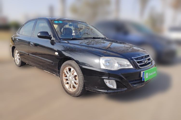 Used Hyundai Elantra 2012 1.6L Manual CNG Dual-Fuel Version Front Right 45 Deg