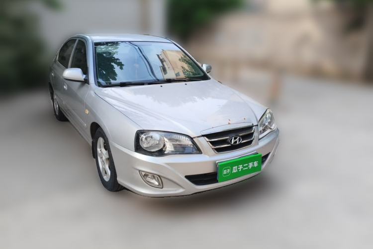 Used Hyundai Elantra 2012 1.6L Manual CNG Dual-Fuel Version Front Right 45 Deg