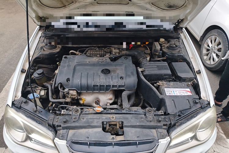Used Hyundai Elantra 2012 1.6L Manual CNG Dual-Fuel Version Engine Bay
