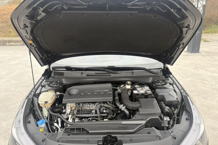 Used Hyundai Elantra 2021 240TGDi DCT TOP Flagship Edition Engine Bay