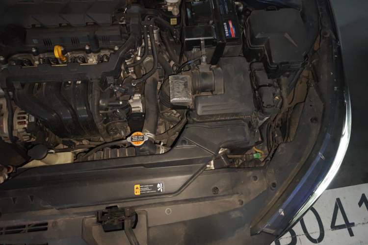 Used Hyundai Elantra 2021 1.5L CVT LUX Prestige Edition Engine Bay Left