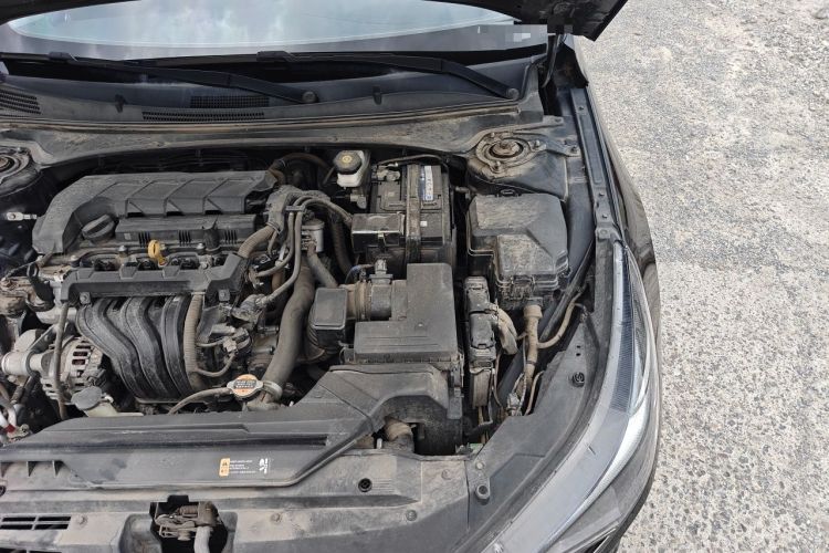 Used Hyundai Elantra 2021 1.5L CVT LUX Prestige Edition Engine Bay Left